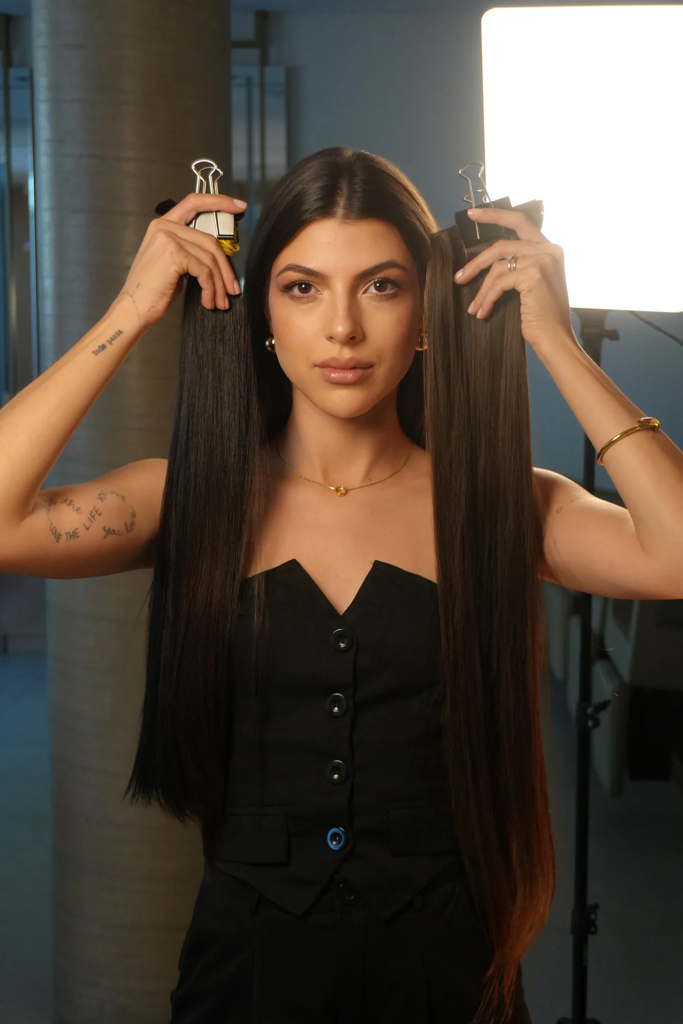 Priscila Bertolaccini com mega hair